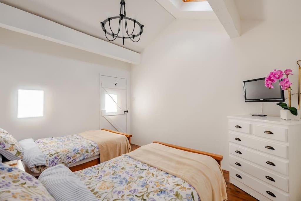 Rhos Y Bel Cottage Angelsey Llangadwaladr  외부 사진