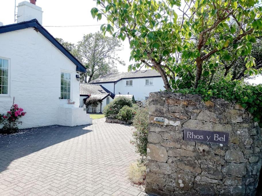 Rhos Y Bel Cottage Angelsey Llangadwaladr  외부 사진
