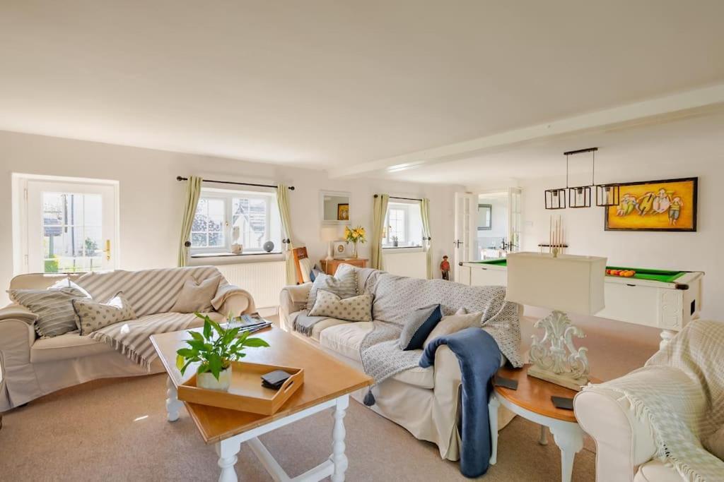 Rhos Y Bel Cottage Angelsey Llangadwaladr  외부 사진
