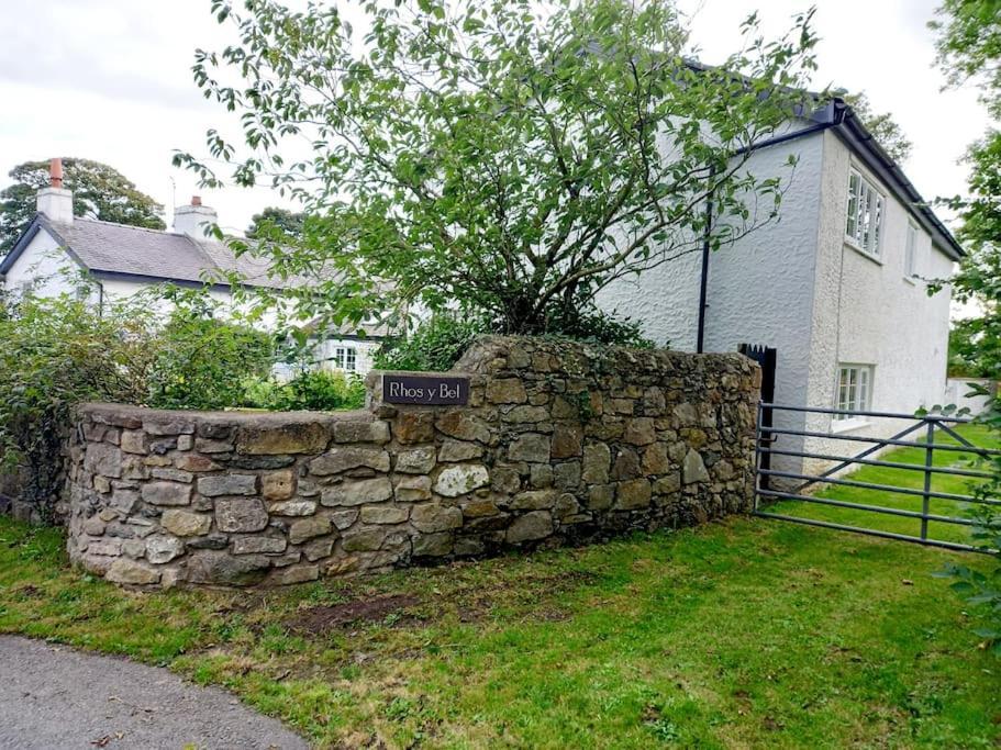 Rhos Y Bel Cottage Angelsey Llangadwaladr  외부 사진