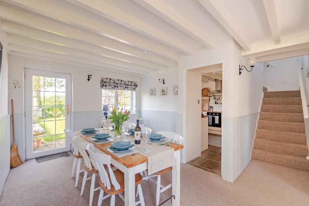 Rhos Y Bel Cottage Angelsey Llangadwaladr  외부 사진