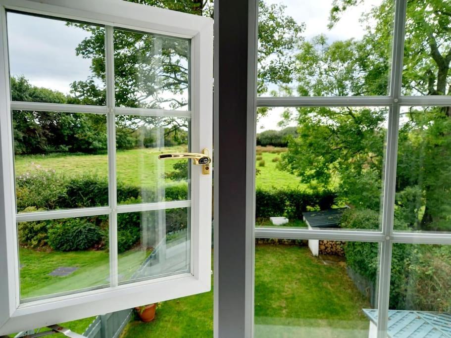 Rhos Y Bel Cottage Angelsey Llangadwaladr  외부 사진